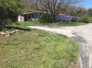 2350 Saline Rd, Fenton, MO 63026