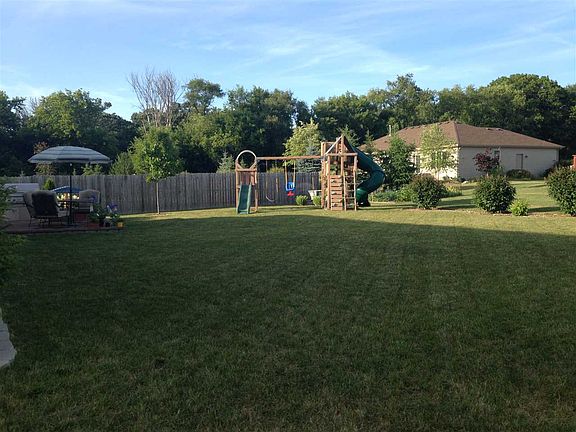 2nd image of 1357 Savannah Woods Dr