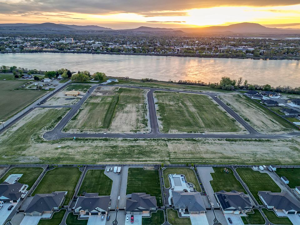 Spencer Estates by JK Monarch Fine Homes in Pasco WA Zillow