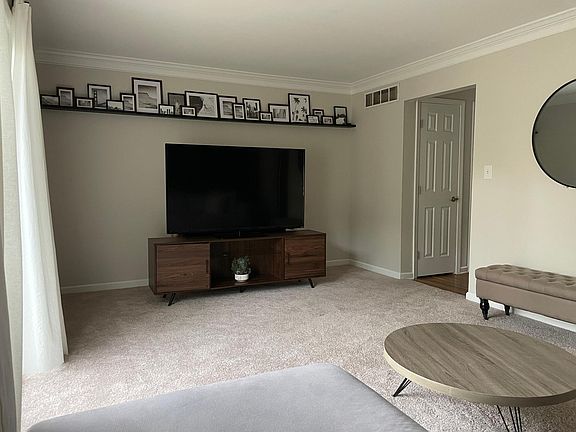 3rd image of 2563 Olde Hill Ct S #B