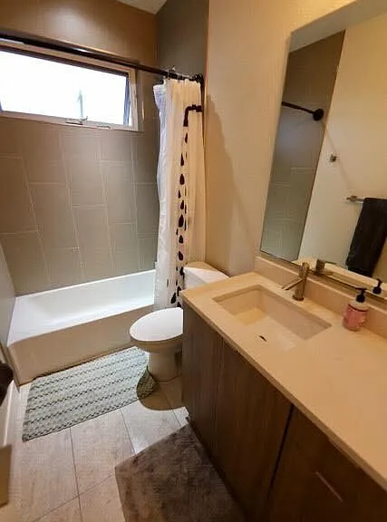 1823 Irving St #100 — Photo 11