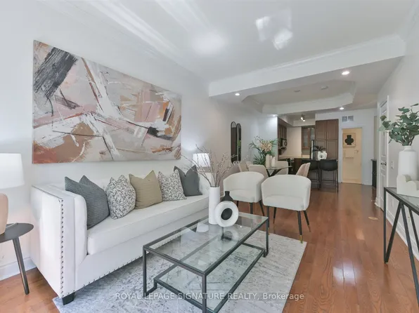 70 Byng Ave Unit 24, Toronto, ON M2N 7L9