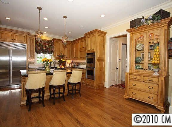3rd image of 7639 Stonecroft Park Dr