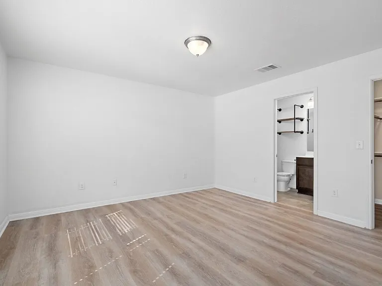 18332 Cumberland Gap St — Photo 14