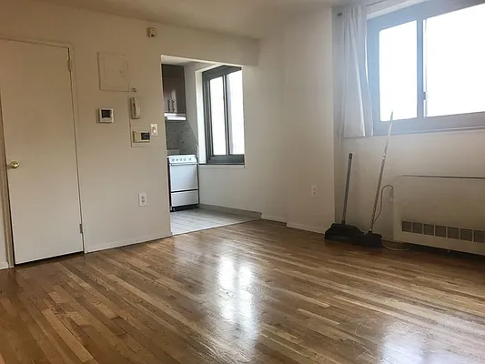 Rented by REAL New York | media 18