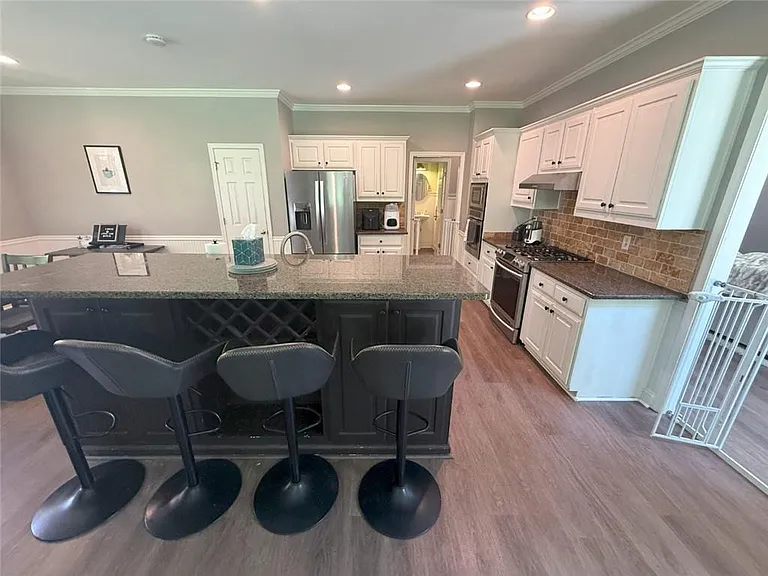 225 Crown Vetch Ln — Photo 3