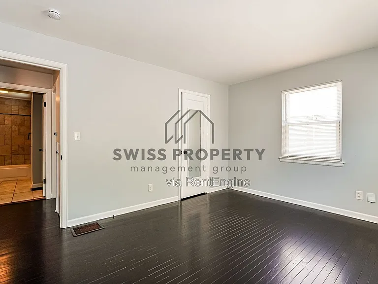 3381 Norwood St — Photo 5