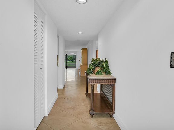 2nd image of 5550 Witney Drive #103