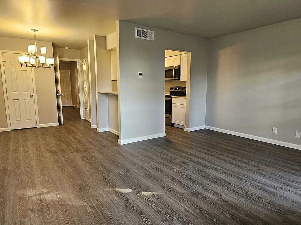 1st image of 2811 Woodbury Dr APT 302