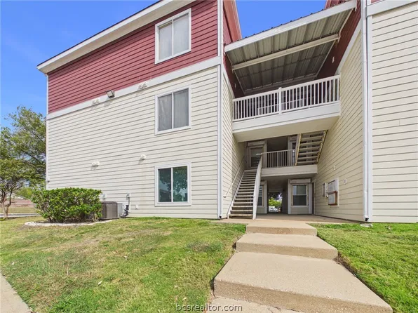 525 Parkway #301, College Station, TX 77840