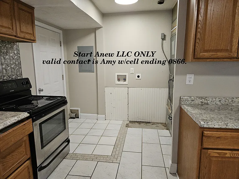 1043 Tabor Ave — Photo 5