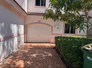 7653 Tamarac Island Cir, Fort Lauderdale, FL 33321
