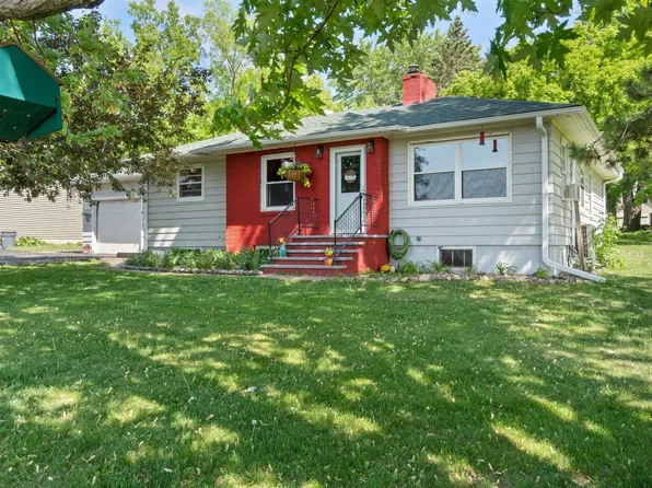 340 E Main St, Milaca, MN 56353