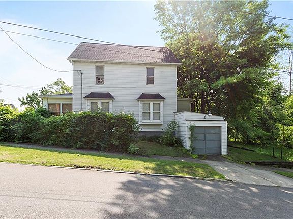 2nd image of 590 Euclid Ave