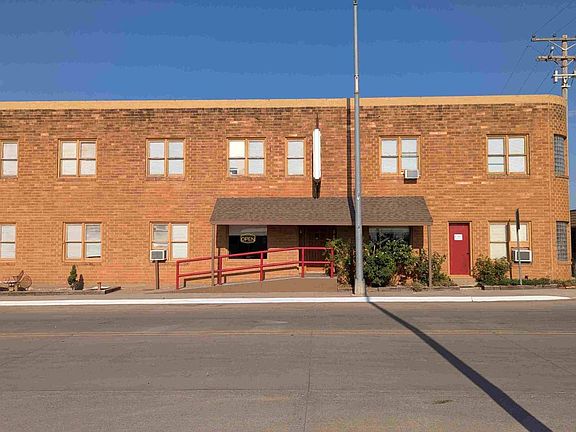 4th image of 202 S Hoy St