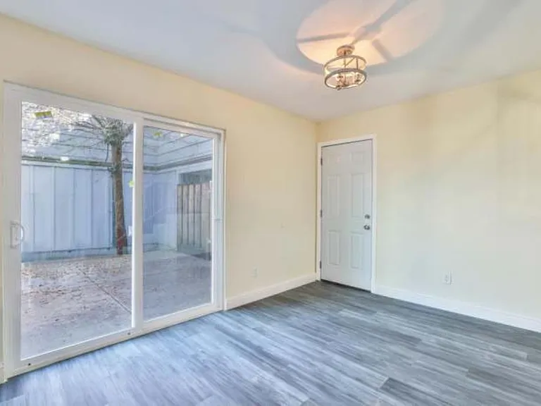 3229 Sieber Way — Photo 5