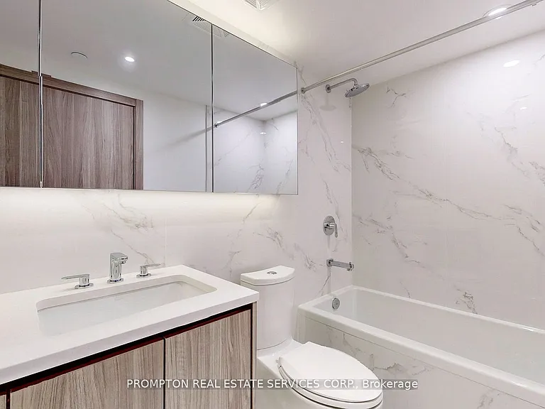25 McMahon Dr #602 — Photo 11