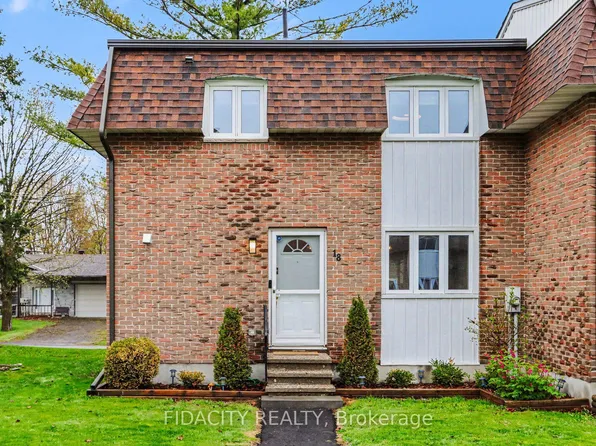 68 King St #18, Ottawa, ON K0A 2Z0