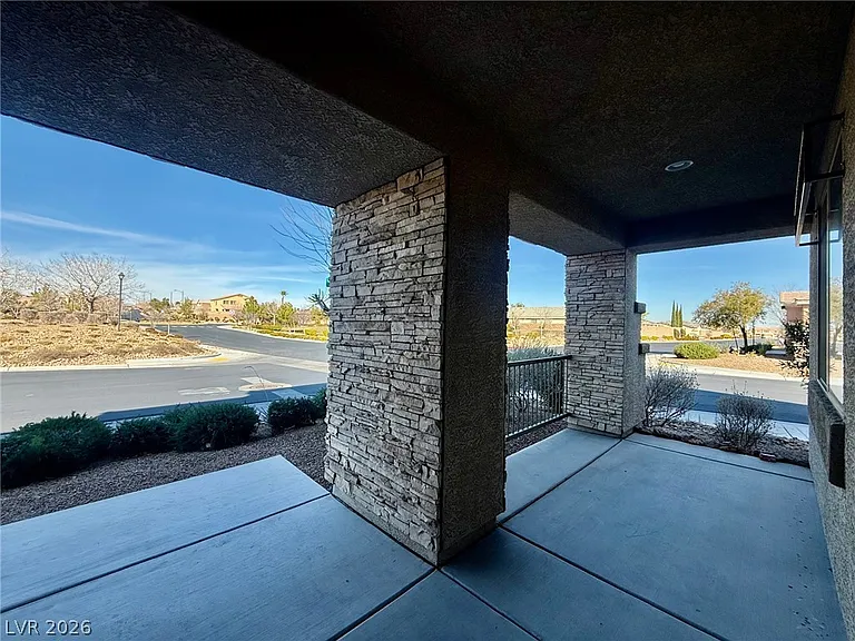 8045 Slip Point Ave — Photo 35
