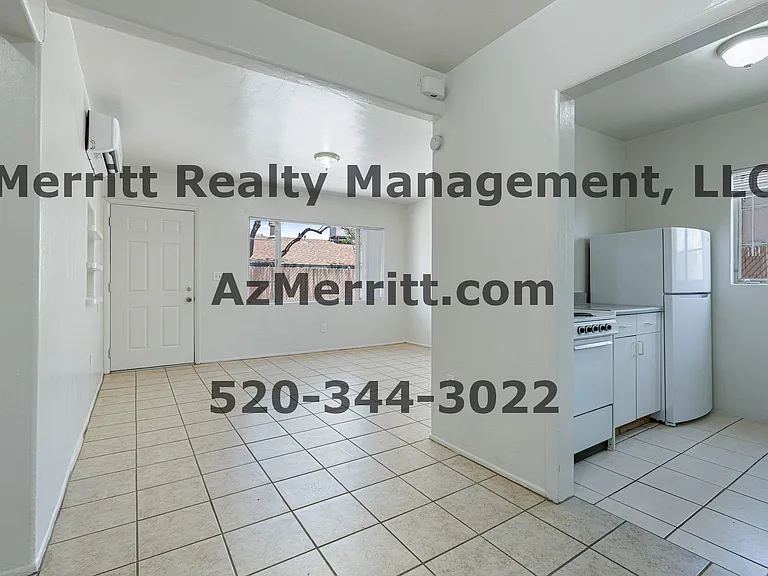 1204 N Winstel Blvd #3 — Photo 9