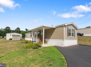 135 Rustique Dr, York, PA 17408