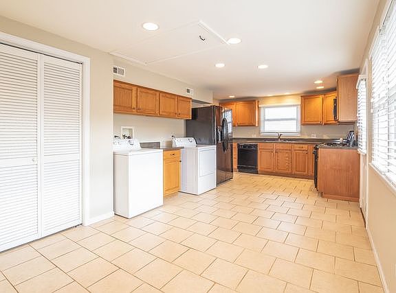 5th image of 4928 W Stone Circle Dr