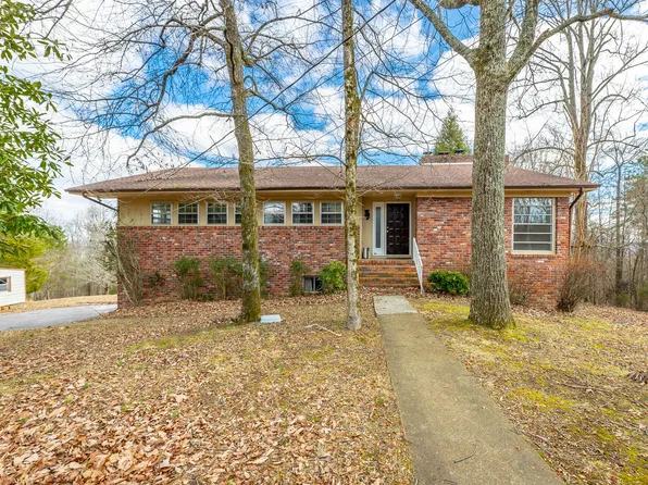 10025 Sunny Ln, Ooltewah, TN 37363