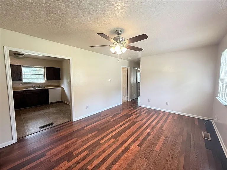 2205 Dogwood Pl — Photo 11