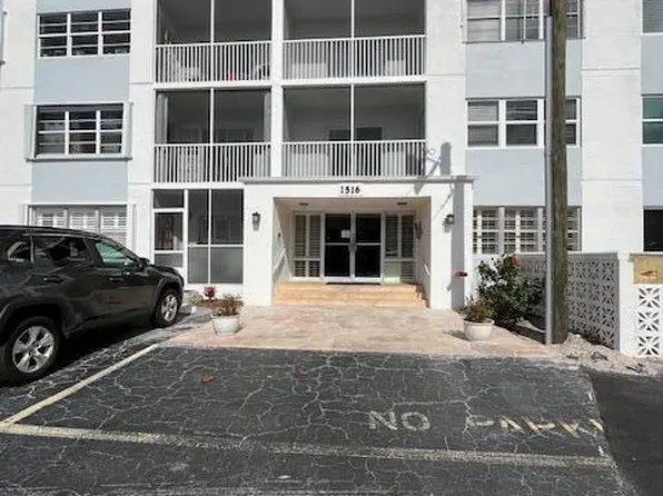 1516 S Lakeside Drive #214, Lake Worth Beach, FL 33460