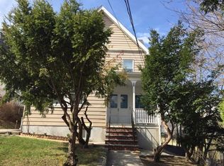 87 Bank St, White Plains, NY 10606