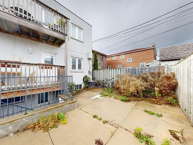 775 Ossington Ave — Photo 5
