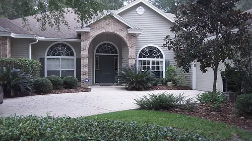 2414 SW 98th Dr Photo 1