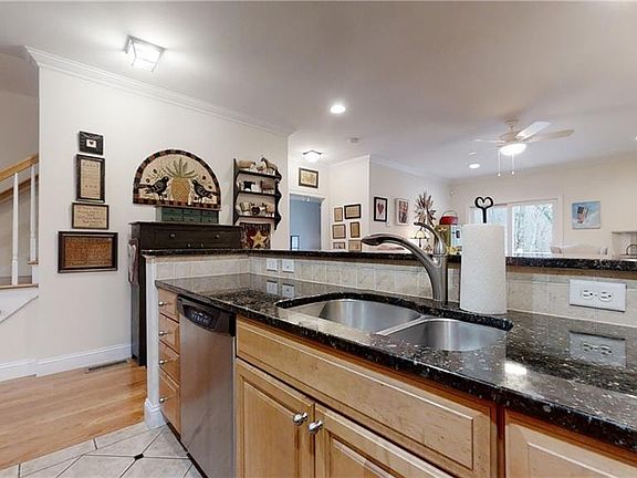 5th image of 45 Southwinds Dr