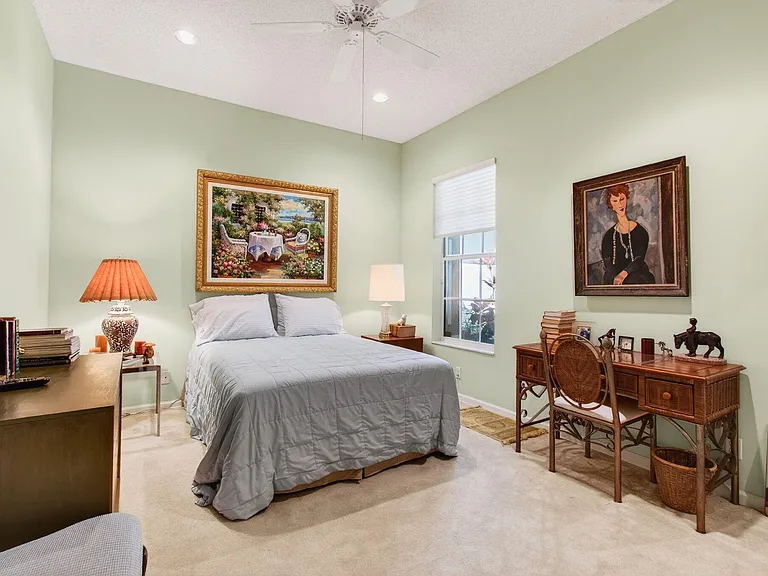 6862 Swansea Ln — Photo 32