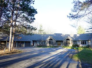 6600 Majestic Way NE, Rockford, MI 49341