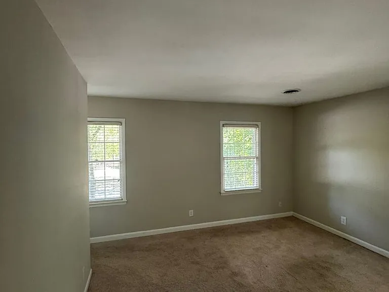 2900 Rustic Ln — Photo 7