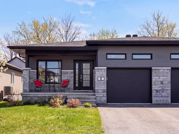 8 Brittany St, North Stormont, ON K0A 1R0