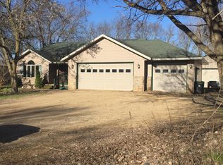 819 N 3rd St, Tracy, MN 56175