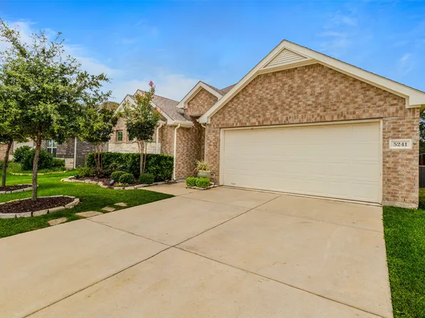 5241 Dolph Briscoe Dr, Forney, TX 75126