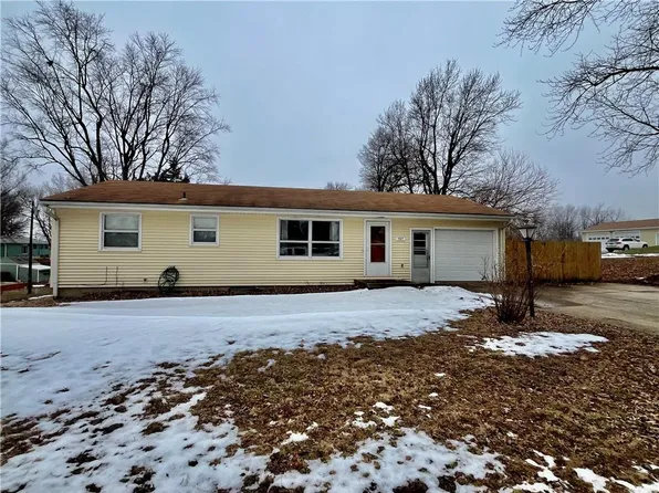 707 W Pennsylvania St, Highland, KS 66035