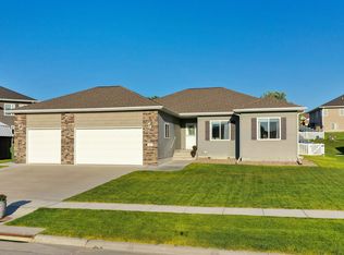 4407 10th Ave, Kearney, NE 68845