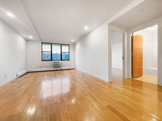 5th image of 1405 5th Ave #B6