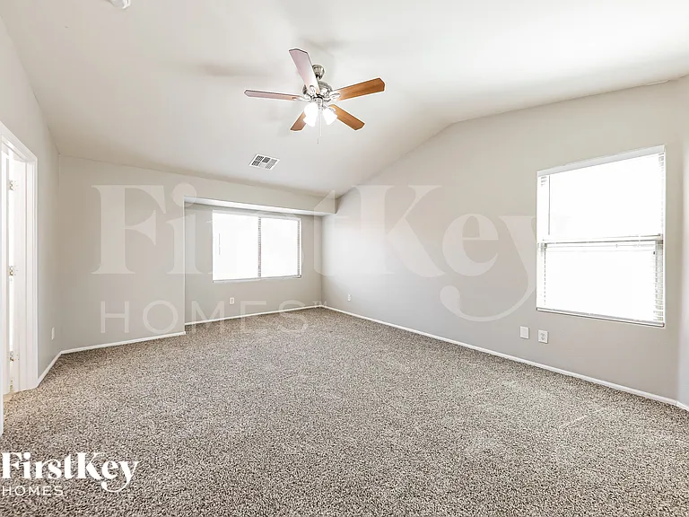 7572 W Charter Oak Rd — Photo 11