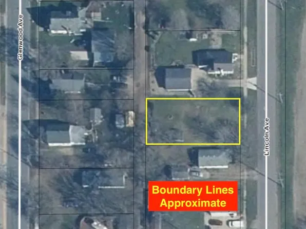 626 Lincoln Ave, Owosso, MI 48867