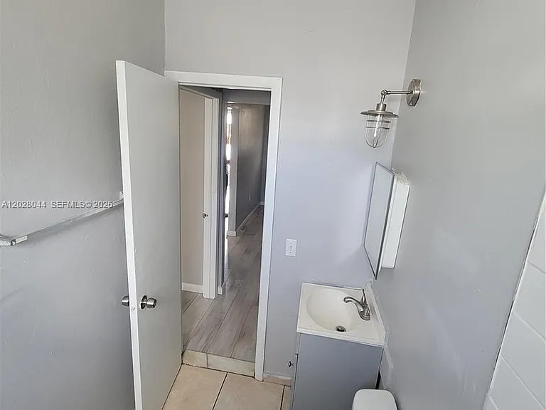 1720 NW 1st Pl #1 — Photo 8