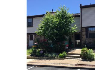 996 Browning Pl, Warminster, PA 18974