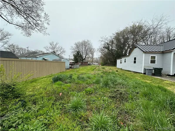 20 Kimberly Ave #1, Hampton, VA 23663