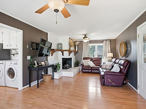 4th image of 141 McJunkin Dr