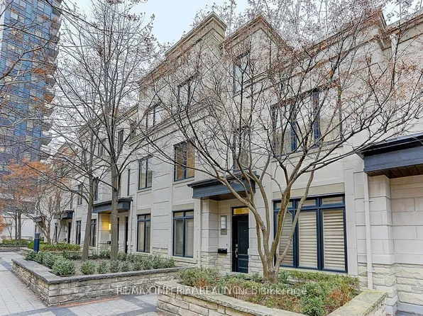 5 Oakburn Cres #Townhouse 8, Toronto, ON M2N 2T3