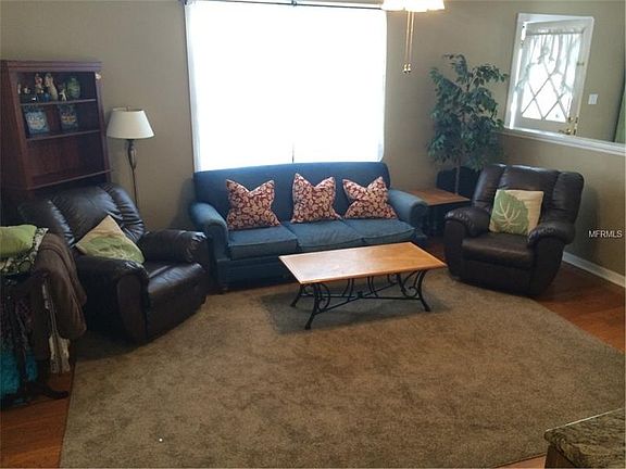 4th image of 3850 Aberdeen Dr